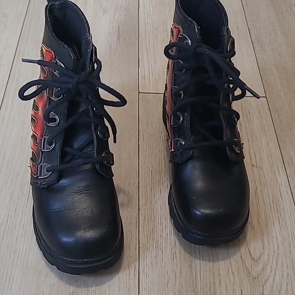 Harley-Davidson Kids Black and Yellow Flame Boots Size 5.5